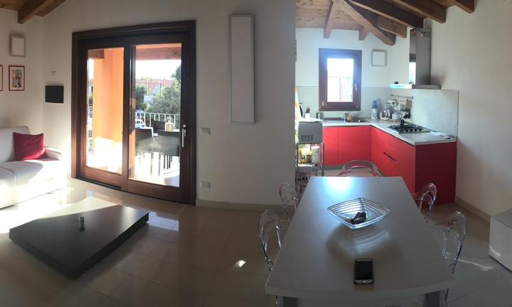 Casa vacanze San Teodoro SS Centro 6/8 posti letto