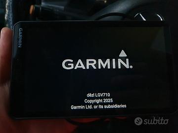 Navigatore per mezzi pesanti  GARMIN DEZL LGV710 