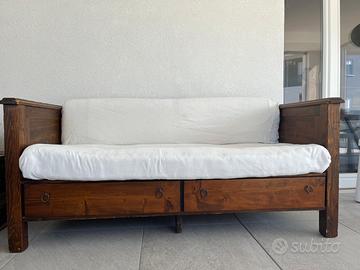 divano dei primi del 900