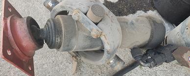 Pistone ribaltabile con serbatoio