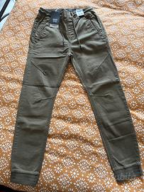 Panataloni uomo Pull&Bear Taglia S verde militare