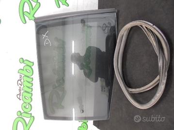 VETRO POSTERIORE DESTRO TERRANO II R20 2001
