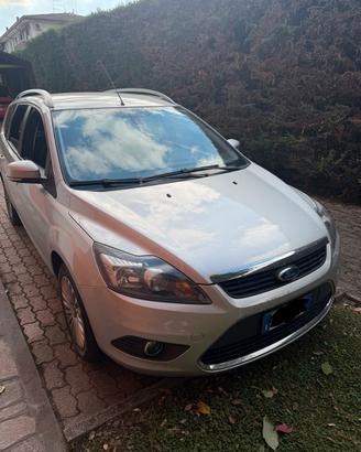 ford focus titanium