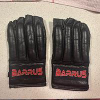 Guantini in pelle e fasce