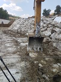 Escavatorista con molta esperienza