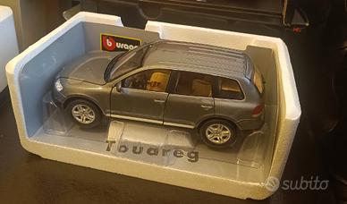 VW Touareg 1/18 bburago