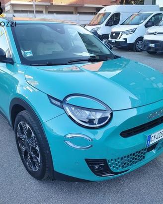 FIAT 600 1.2 Hybrid 110cv La Prima