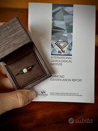 Solitario con Diamante