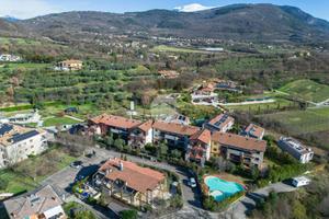 3 LOCALI A COSTERMANO