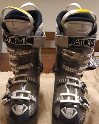 Scarponi Atomic donna numero 39