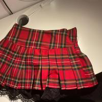 Gonna a stile scozzese rossa