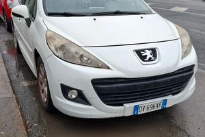 Peugeot 207 1.4 benzina
