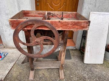 Sgranatrice sgrana pannocchie mais del  1800