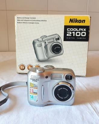 Nikon Coolpix 2100 fotocamera digitale compatta
