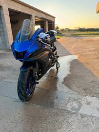 Yamaha R7 2022