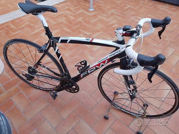 bicicletta FRW DA CORSA a metà prezzo