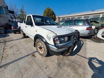 Nissan Navara (D22) 2.5 TD 103CV 4WD Cab. Singola