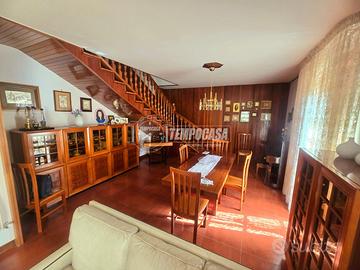 Soluzione semi-indipendente con box auto