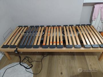Letto singolo con doghe motorizzate