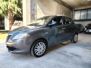 Lancia Ypsilon PLATINUM – Condizioni Eccellenti