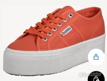 Superga alte outlet indossate