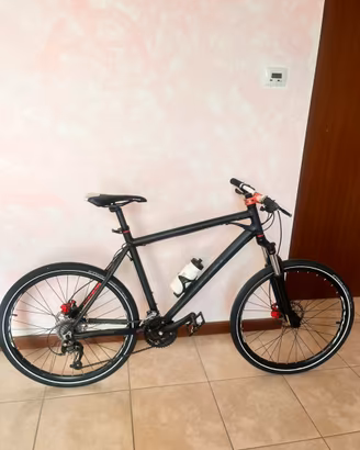 Mountain bike 26” Total black - freni a disco