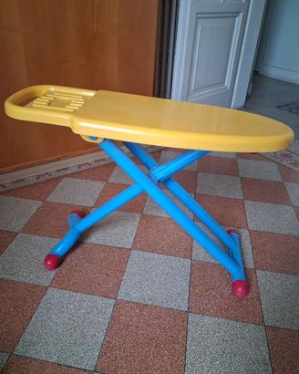 asse da stiro giocattolo