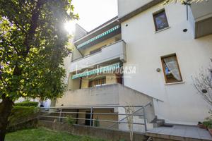 Appartamento con ingresso indipendente, 3/4 locali