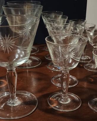 15 Calici per liquori in 3 misure vintage 