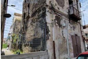 Immobile in asta di 100 m² con più di 5 locali a T