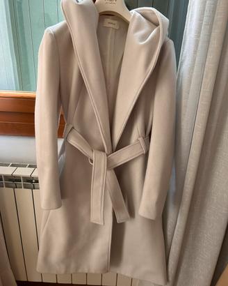 Cappotto dinna bianco con cappuccio e cintura