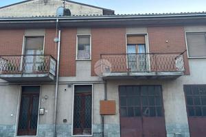 CASA SEMINDIPENDENTE A PORTALBERA