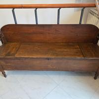 Cassapanca piccola , fine 800.
