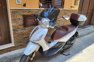 Scooter beverly 300cc