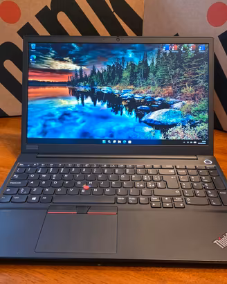 Lenovo Thinkpad E15 Core i5 10ª 16/256 Office 24 