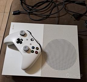 Xbox One S 500 gb - Disk Version