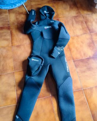 muta subacquea semistagna mares pro Therm donna