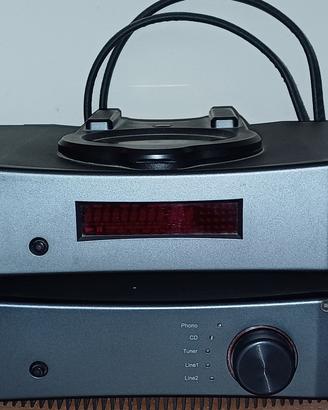 Impianto stereo hi-end per audiofili REGA/EPOS