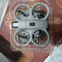 drone giocattolo con camera con controller 