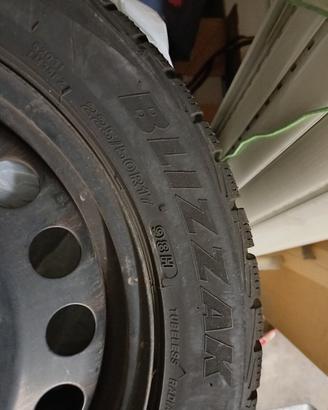 Ruote in ghisa + Bridgestone Blizzak 225/50R17