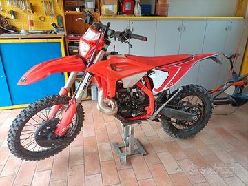 Beta RR Enduro 300 - 2025