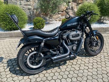 Harley Davidson roadster 1200