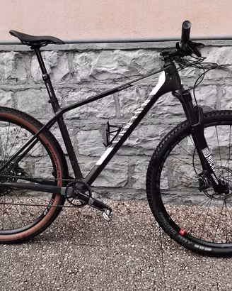 Mtb xc canyon carbon L