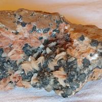 Cerussite cristalli su matrice di Barite e Galena