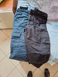 Pantaloni cargo