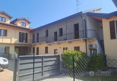 Appartamento a Carnago (VA)