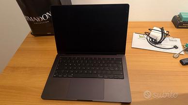 MacBook Pro 14” M4 Pro 24GB 512GB – Pari al nuovo