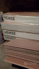 palchetto in legno a strisce 