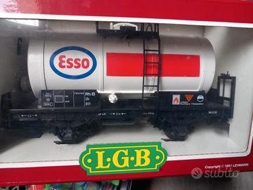 treno completo Lgb più vagone in aggiunta.