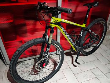 Lee Cougan Black Icon 650, Carbonio taglia M